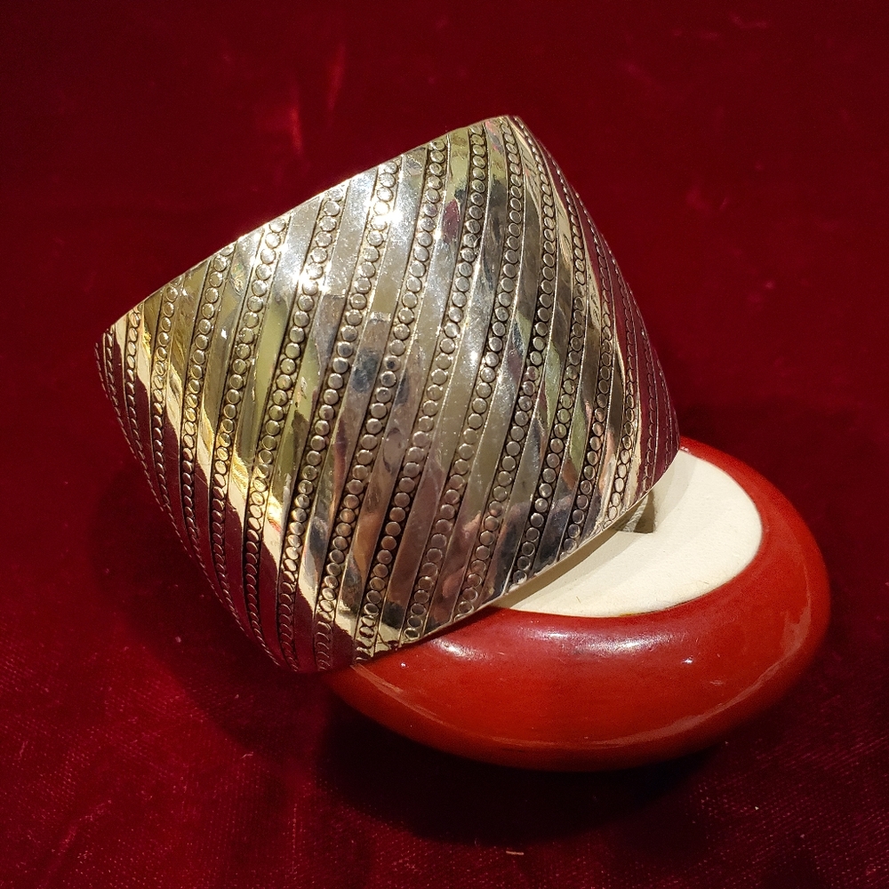 Chico's Cuff Bracelet.  nos